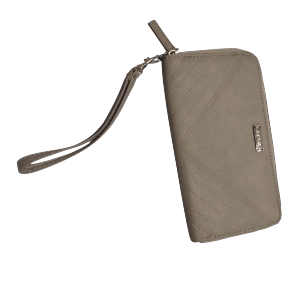 Joe's‎ Large Zip Around Wristlet Wallet Logo Boho Hobo